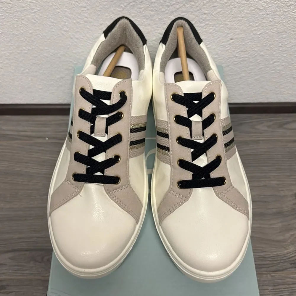 Bzees Happy Friday Lace Up Sneaker